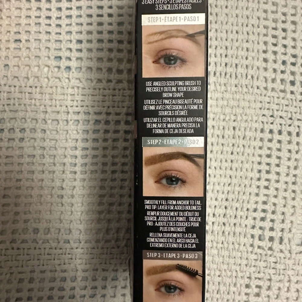 Maybelline achieve defined